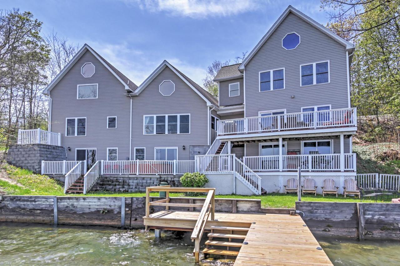 Waterfront Seneca Lake House Fire Pit And Boat Dock Geneva Εξωτερικό φωτογραφία